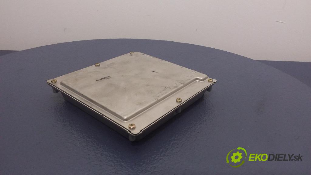 Bmw 330d 2000 riadiaca jednotka Motor: 7786472