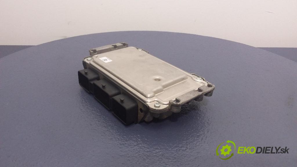 Citroen C4 2006 riadiaca jednotka Motor: 9662307380