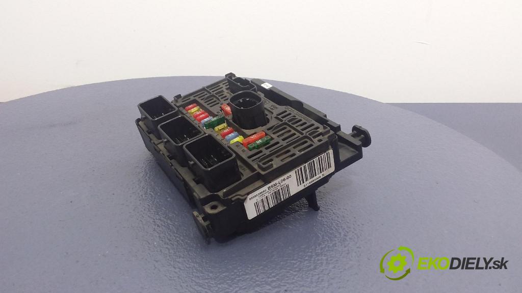 Citroen C4 2006 skrinka Poistky: 9658539680