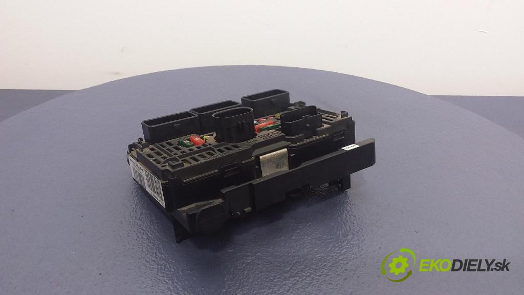 Citroen C4 2006 skrinka Poistky: 9658539680