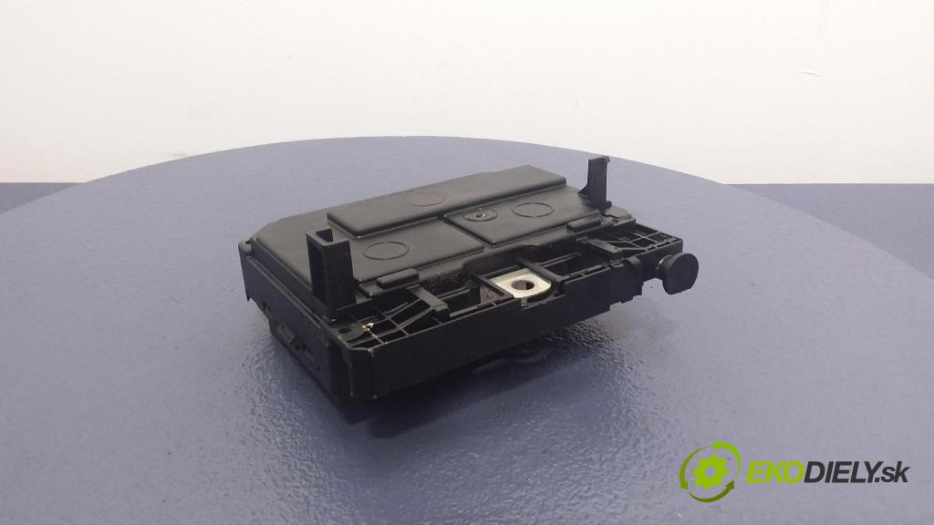 Citroen C4 2006 skrinka Poistky: 9658539680