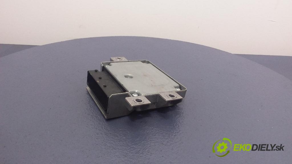 Vw Passat 2005 riadiaca jednotka 3C0907801B