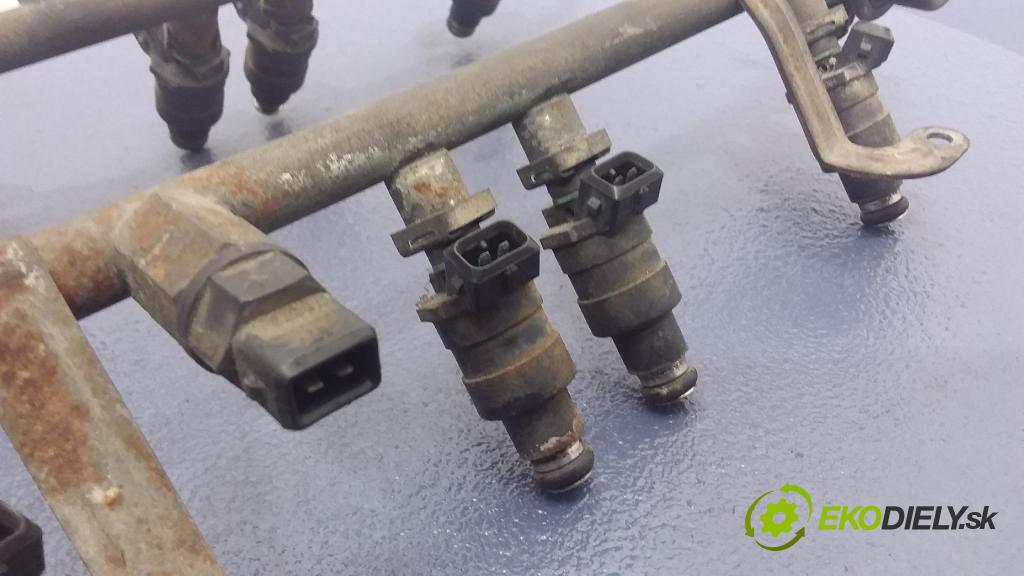 Land rover Range rover 1998 lišta Zásobování D1830GA