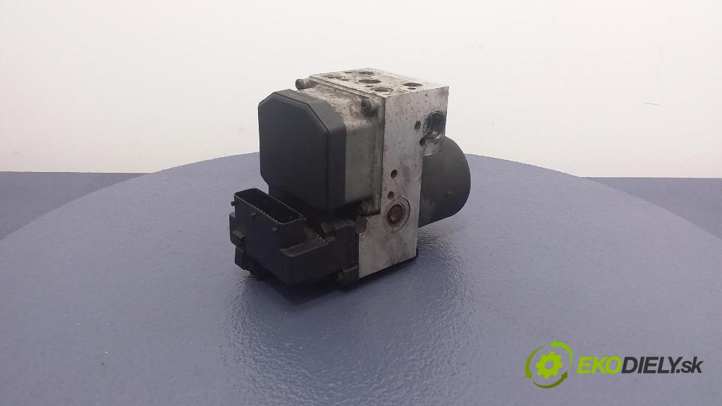 Audi A6 2003 čerpadlo ABS x