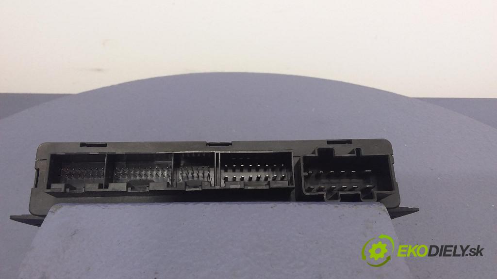 Audi A6 2003 riadiaca jednotka Komfortu 4B0962258B