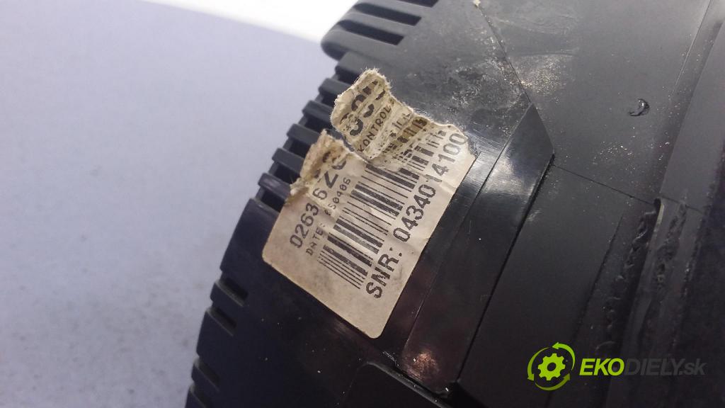 Audi A4 2006 prístrojovka/ budíky 1036901830