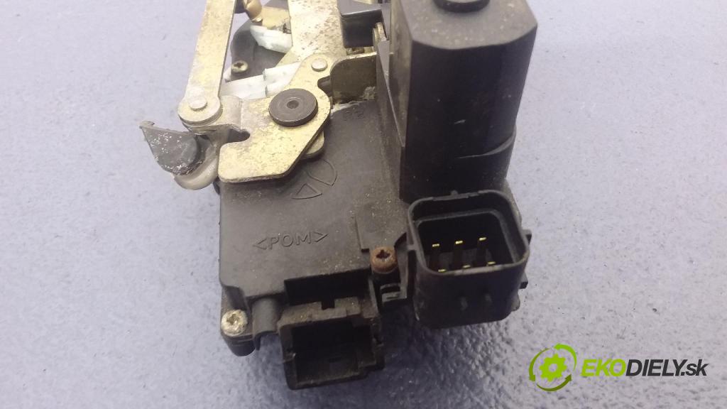 Land rover Range rover 1998 zámok dvere zad v pravo: 01