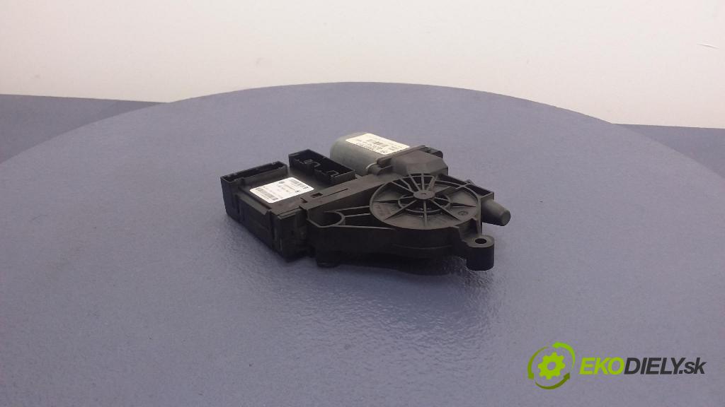 Skoda Octavia 2006 mechanizmus okna Okná: Predné Vľavo: 1K0959793J