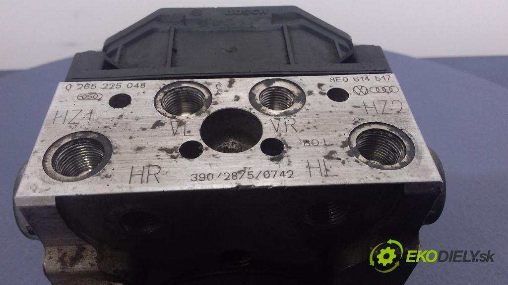 Audi A4 2003 čerpadlo ABS x 8E0614517