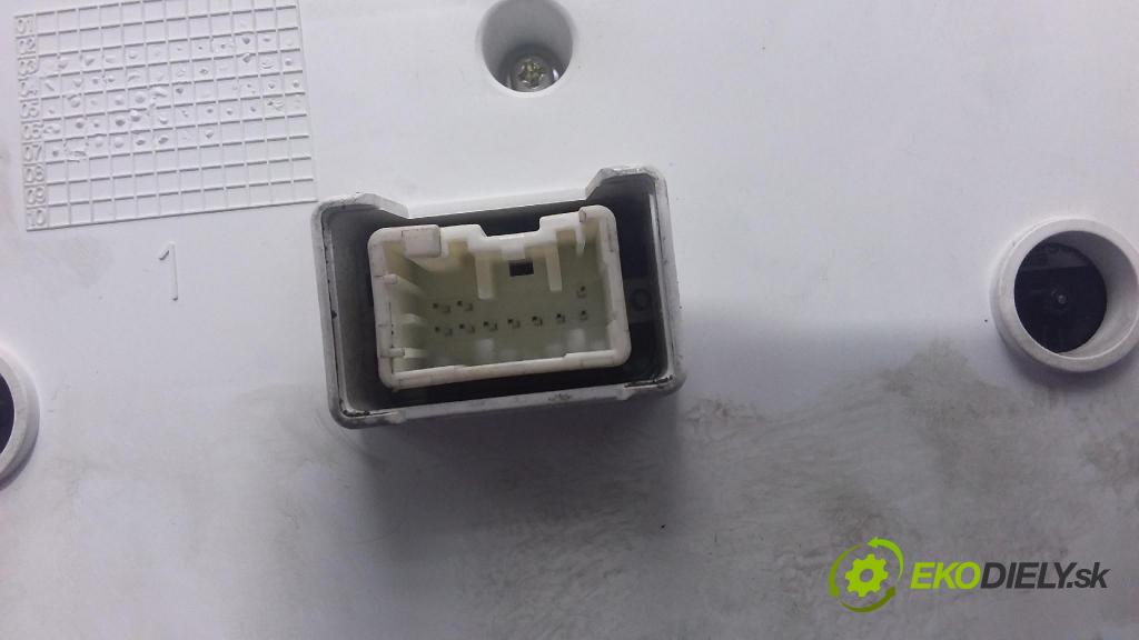 Volvo S60 2007 Přístrojová deska 30746102