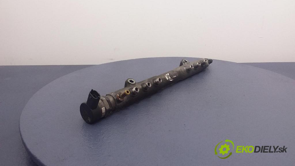 Volvo S60 2007 lišta Zásobování 30777554