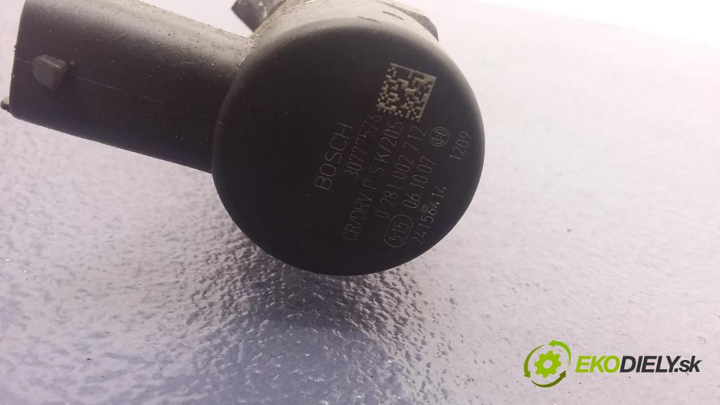 Volvo S60 2007 lišta Zásobování 30777554