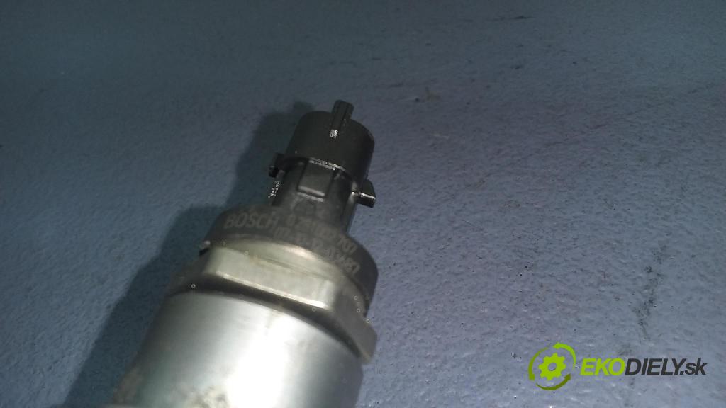 Volvo S60 2007 lišta Dodávka: 30777554