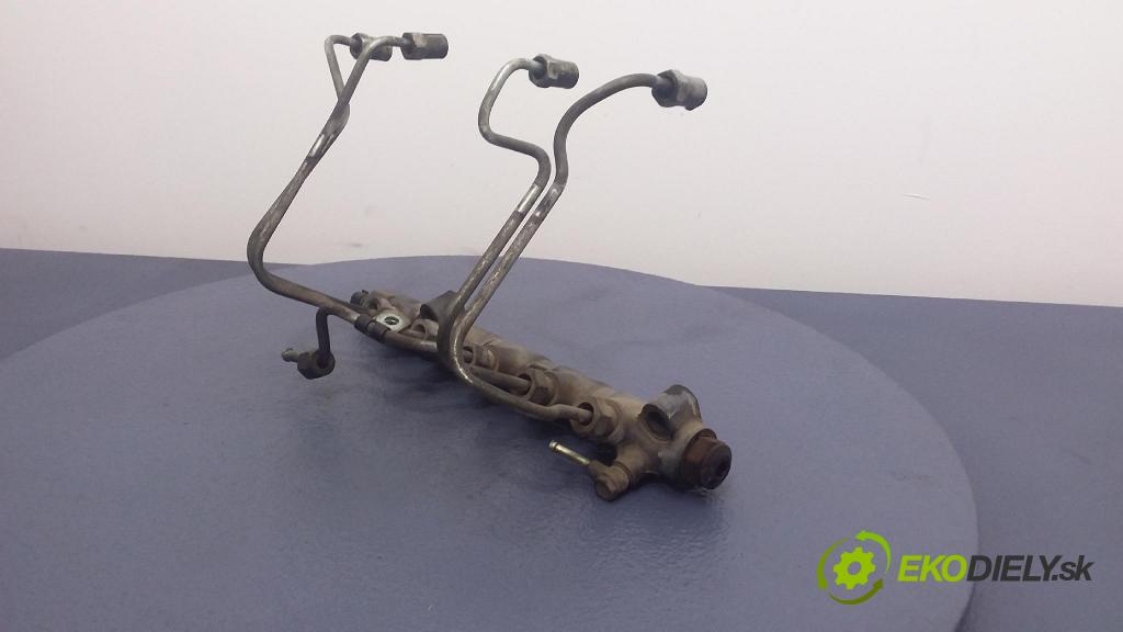 Toyota Avensis 2001 lišta Dodávka: 89458-12010