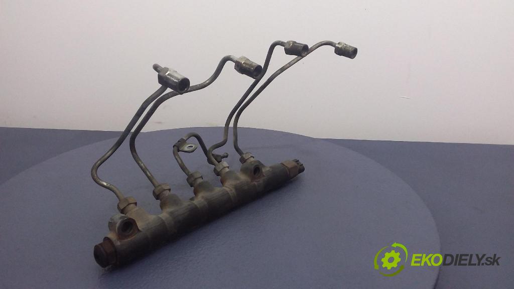 Toyota Avensis 2001 lišta Dodávka: 89458-12010