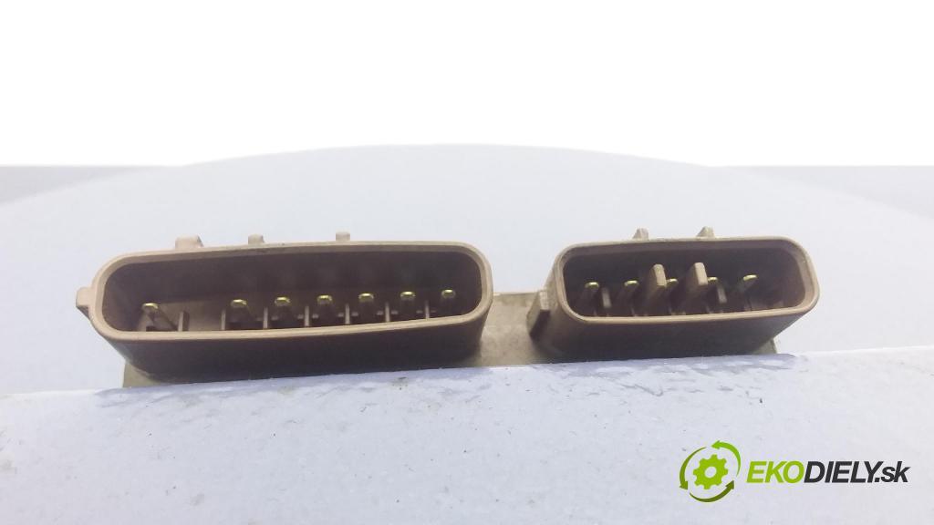 Toyota Avensis 2001 riadiaca jednotka 89871-20030