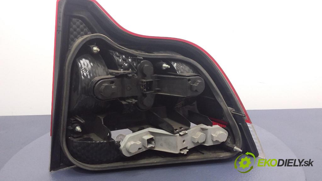 Volvo S60 2007 svetlo / reflektor zad ľavá Vonkajsia: 160997