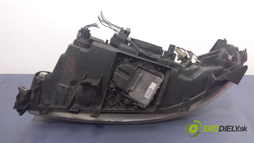 Volvo S60 2007 světlo v pravo: 89034934