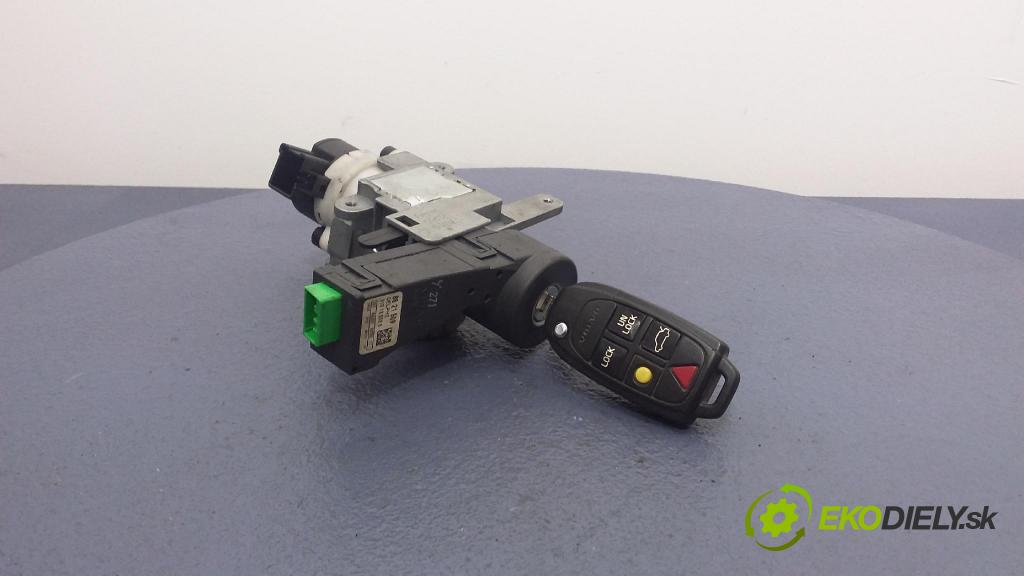 Volvo S60 2007 poloos ľavá Predné P3073090