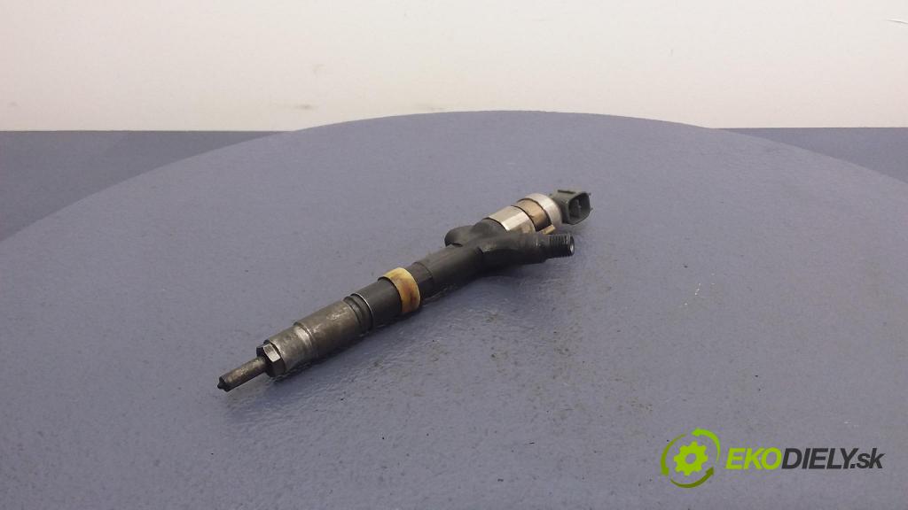 Toyota Avensis 2001 vstrek 23670-27030