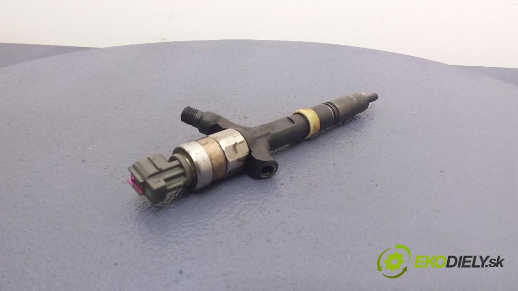 Toyota Avensis 2001 vstrek 23670-27030