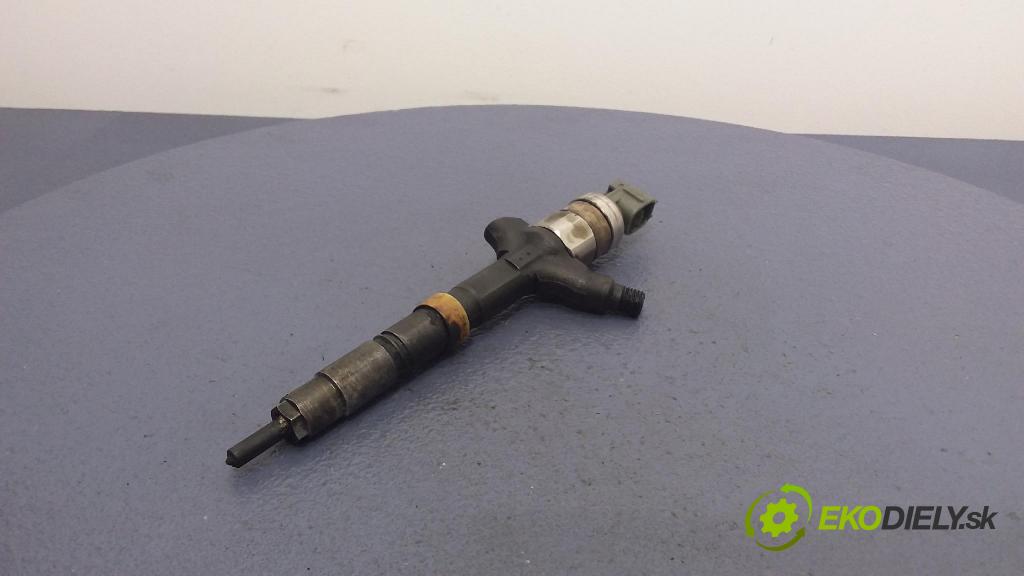 Toyota Avensis 2001 vstrek 23670-27030