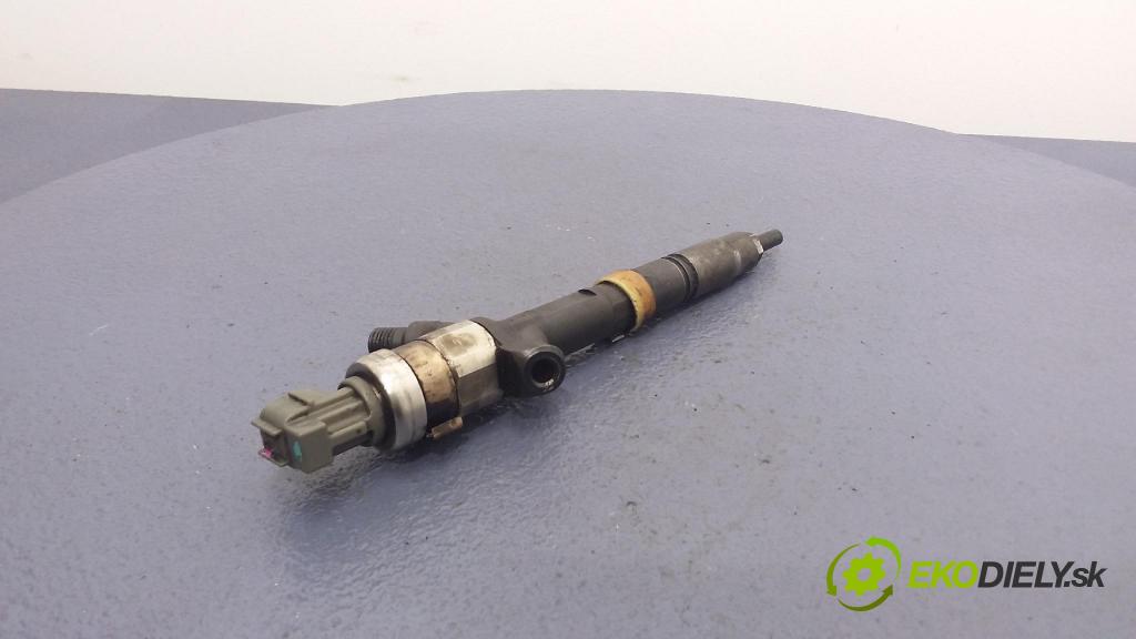 Toyota Avensis 2001 vstrek 23670-27030