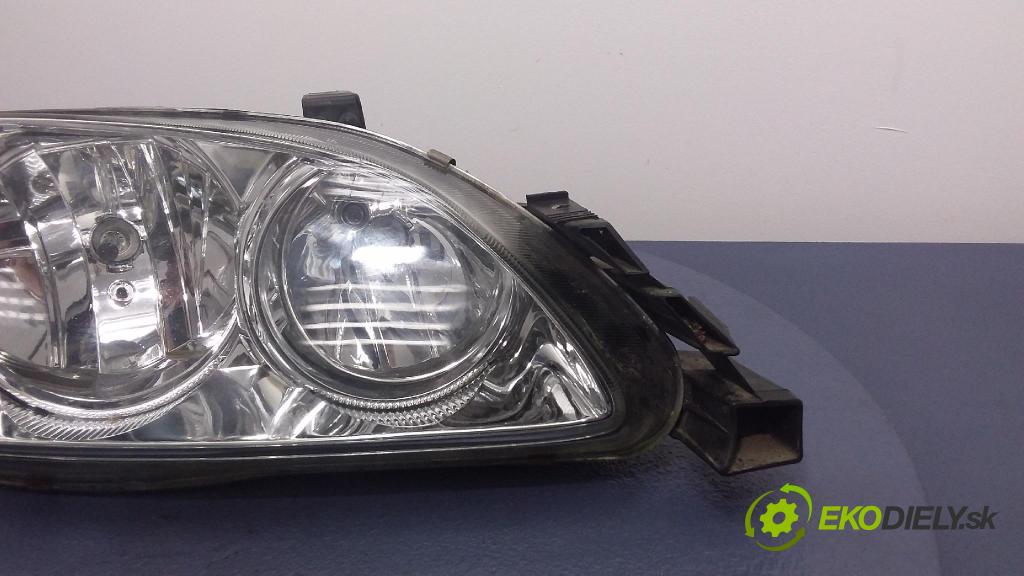 Toyota Avensis 2001 Reflektor: v pravo: 20-6253B