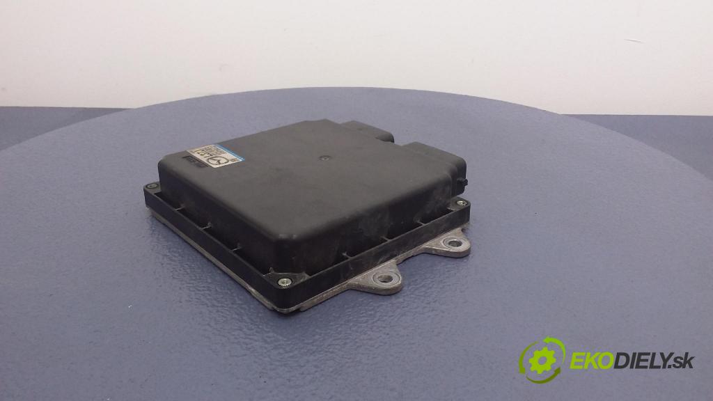 Mazda Cx-7 2008 riadiaca jednotka Motor: L37J18881E