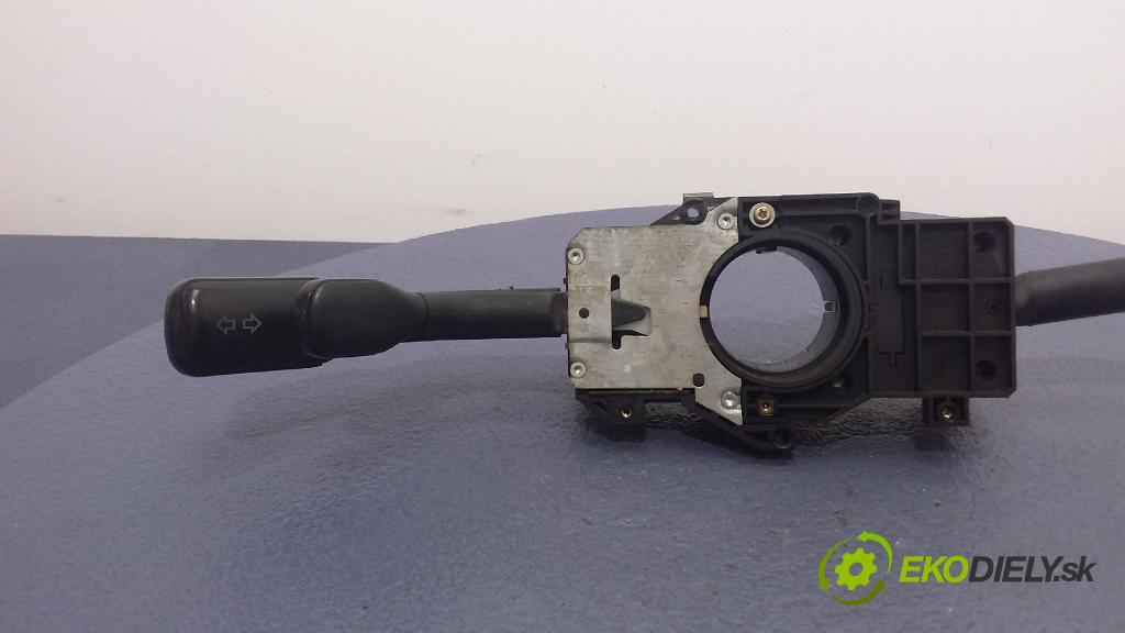 Audi A4 1998 prepínač Komplex: 4D0953513D