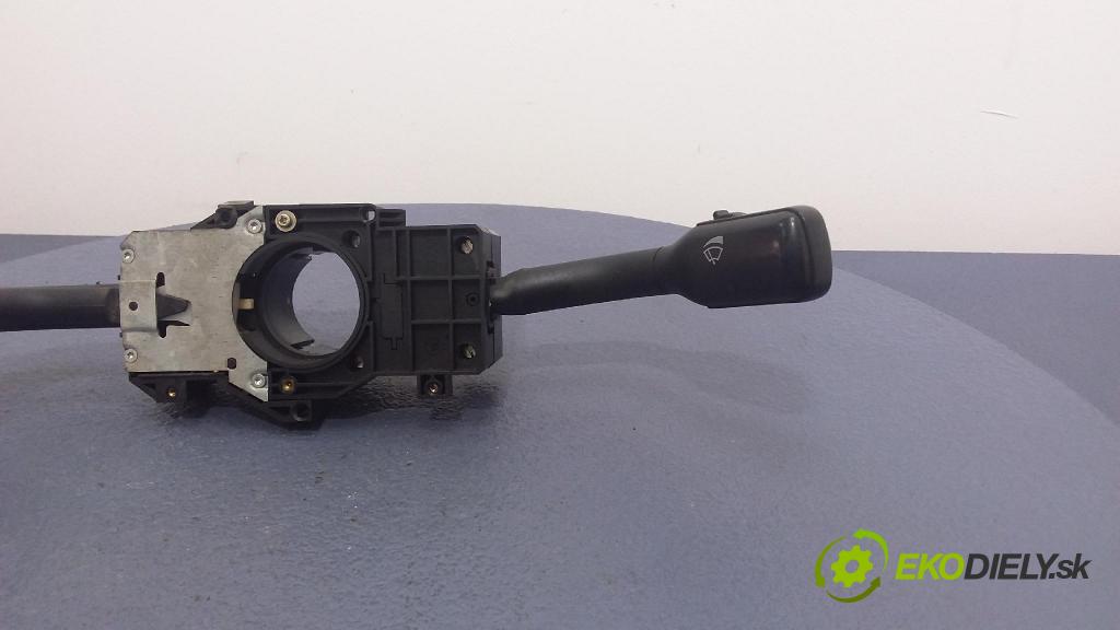 Audi A4 1998 prepínač Komplex: 4D0953513D