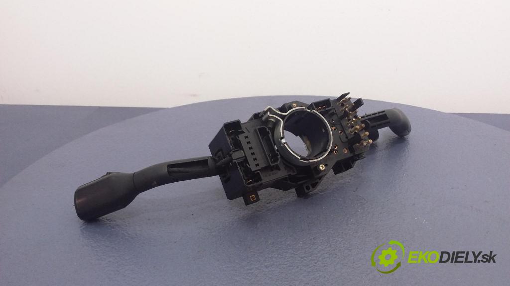 Audi A4 1998 prepínač Komplex: 4D0953513D