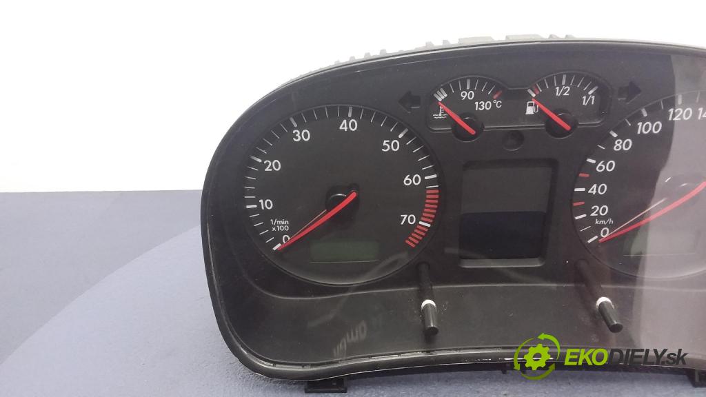 Volkswagen Golf 2002 prístrojovka/ budíky 1J0920826G