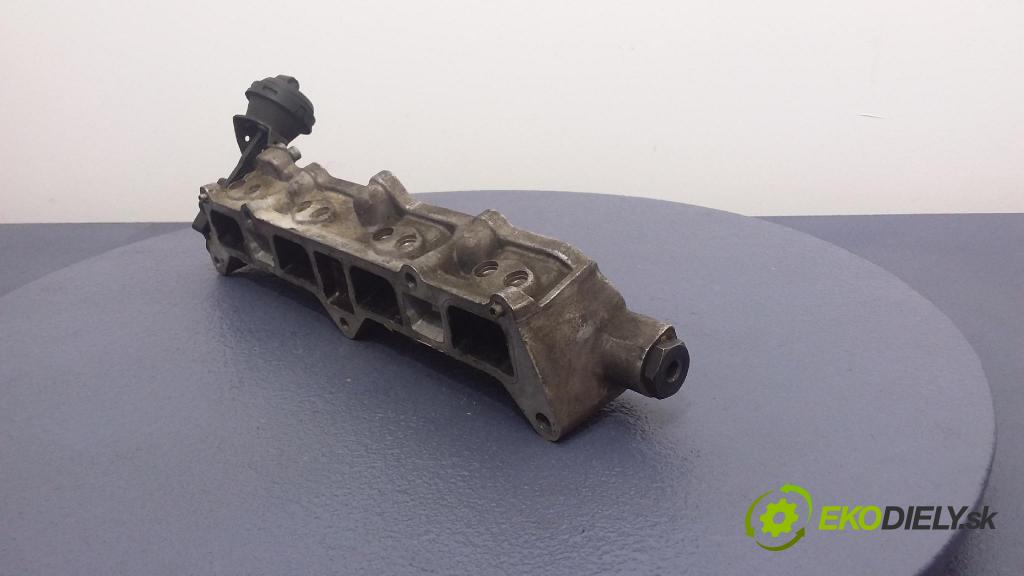 Volkswagen Golf 2002 zvod Sanie: 036133204D