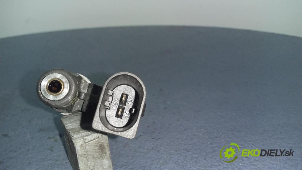 Volkswagen Golf 2002 vstrek 0261500005