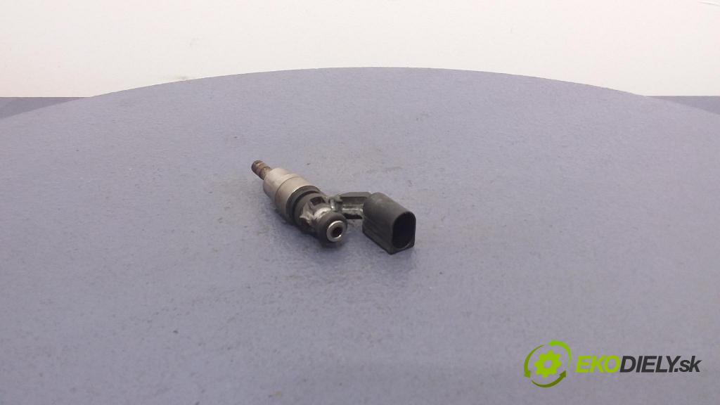 Volkswagen Golf 2002 vstrek 0261500005