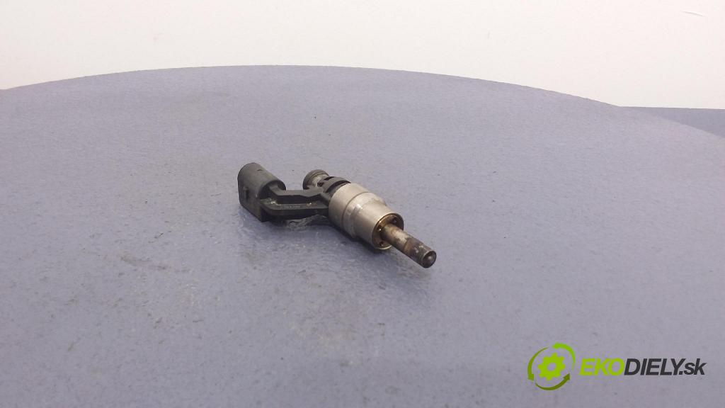 Volkswagen Golf 2002 vstrek 0261500005