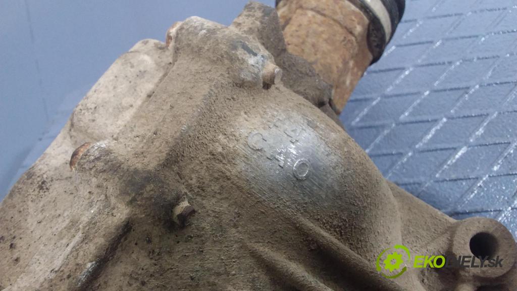 Nissan X-trail 0 Most: Zadný: