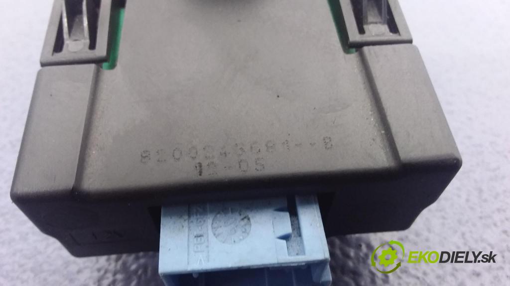 Renault Scenic 2005 prepínač Brzda: Ručná: 8200243681B