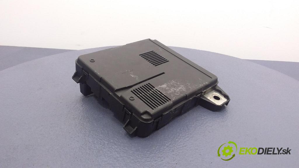 Renault Scenic 2005 skrinka Poistky: 8200243681B