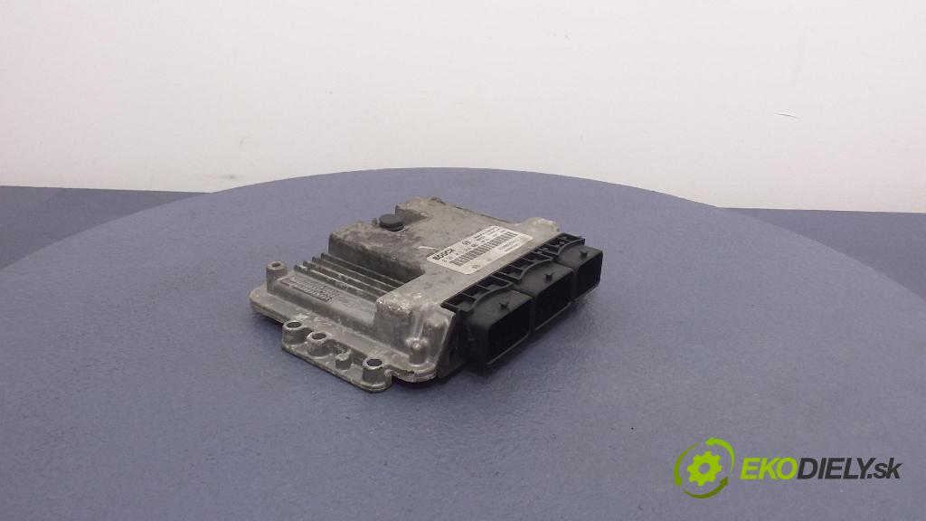 Renault Trafic 2008 riadiaca jednotka Motor: 8200635663