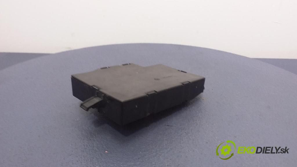 Renault Trafic 2008 skrinka Poistky: P8200409680C