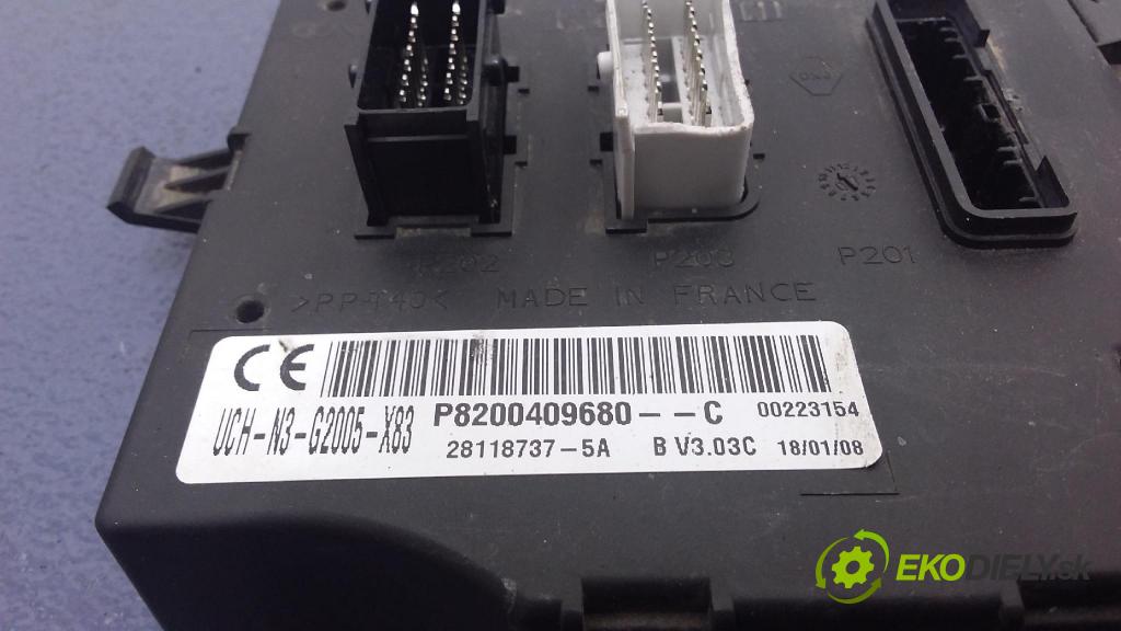 Renault Trafic 2008 skrinka Poistky: P8200409680C