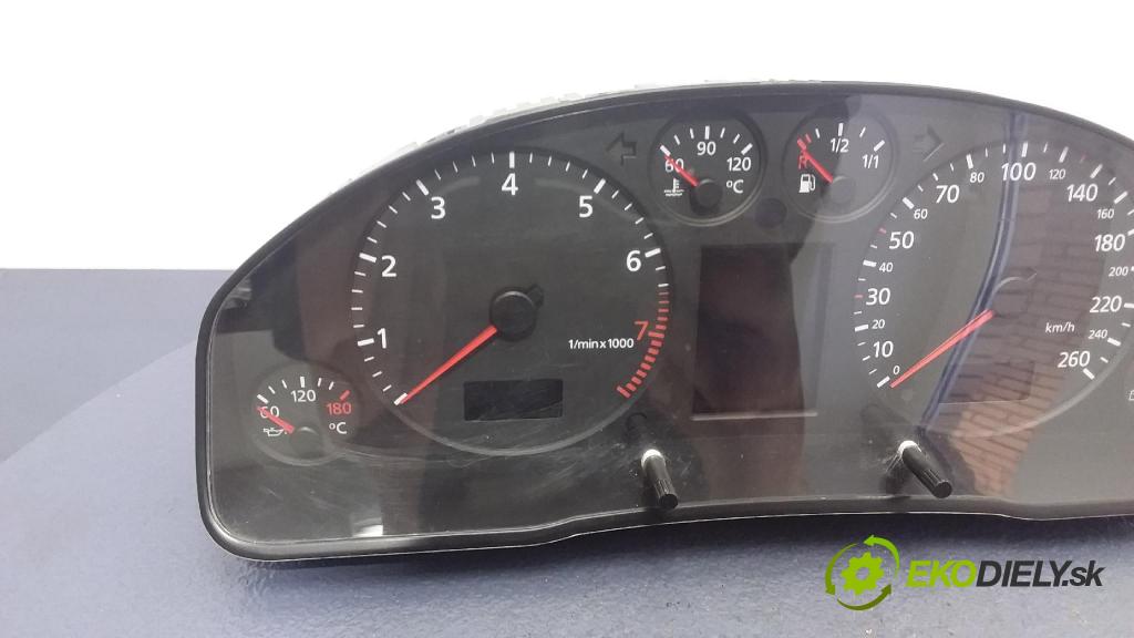 Audi A4 2000 prístrojovka/ budíky 4B0920932X