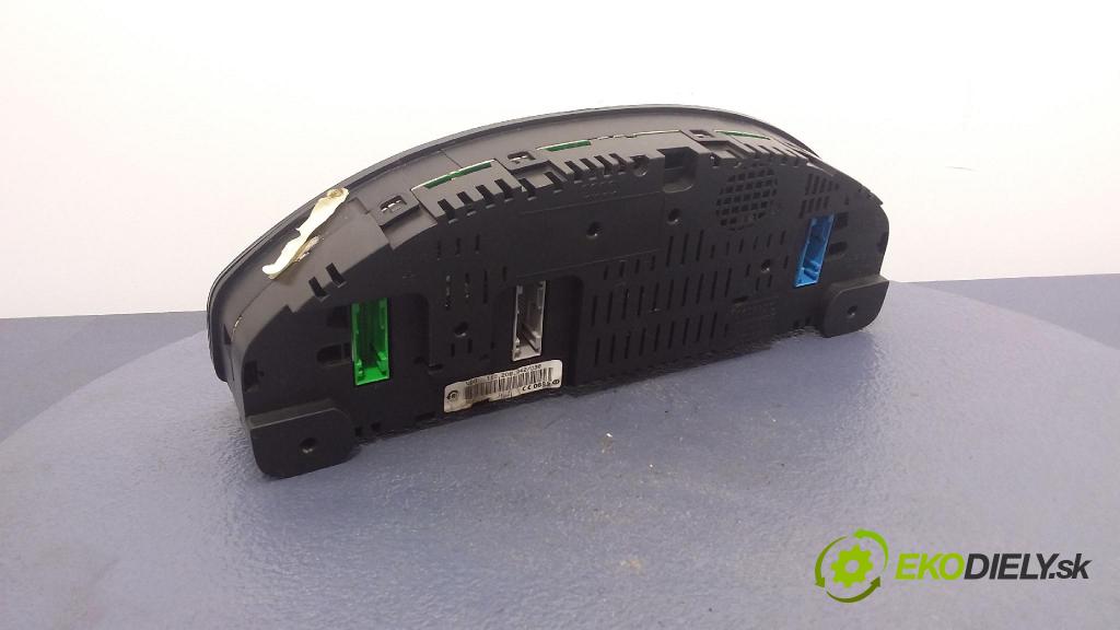 Audi A4 2000 prístrojovka/ budíky 4B0920932X