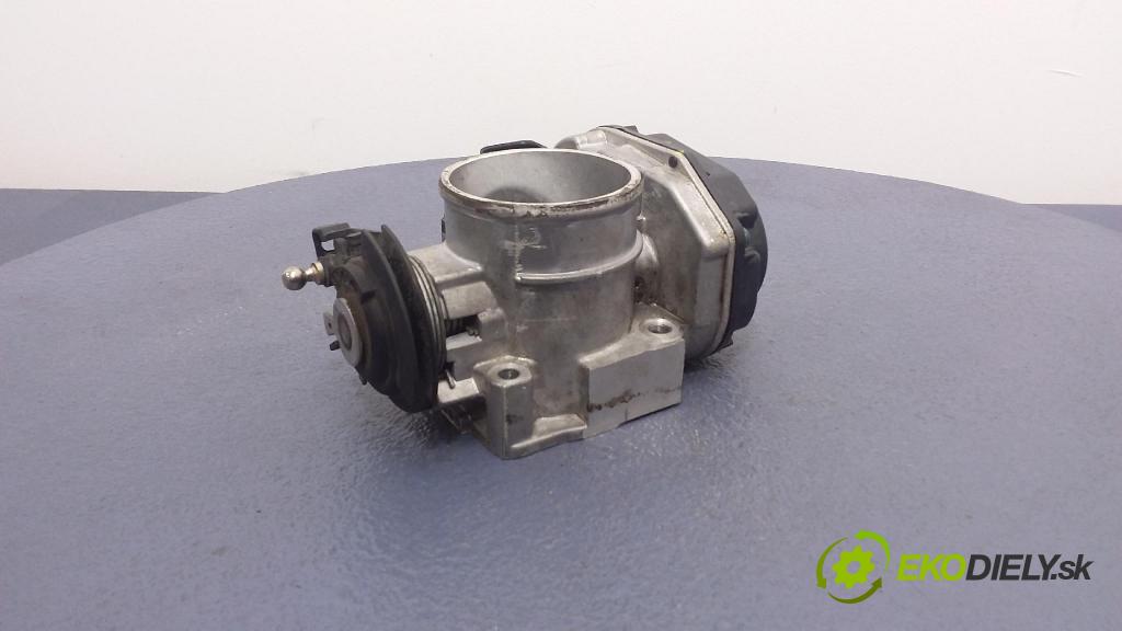 Audi A4 2000 klapka TB0047