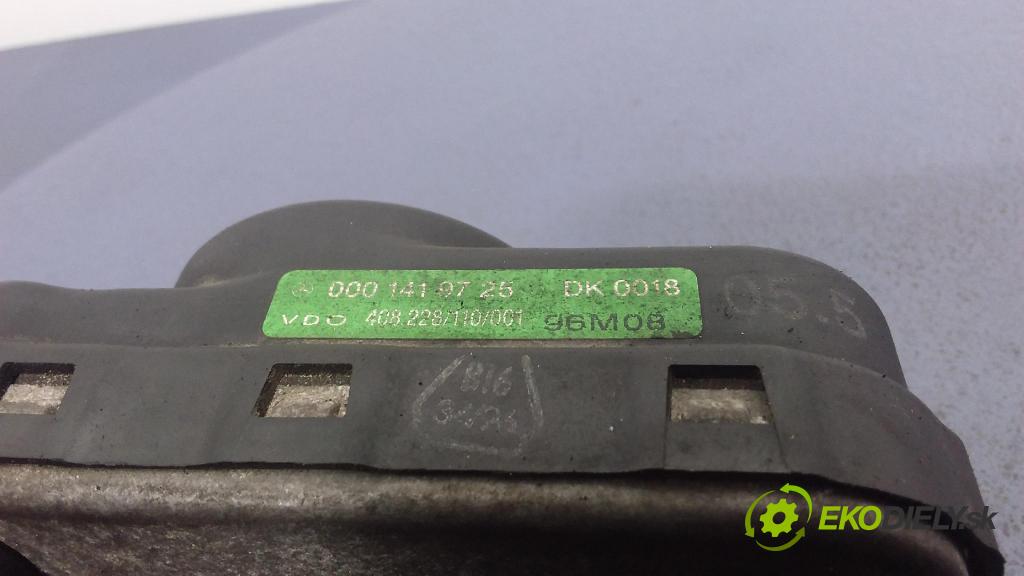 Mercedes E-klasa 1996 klapka 2105404947