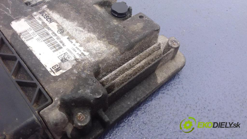 Saab 9-3 2006 riadiaca jednotka Motor: 55563967