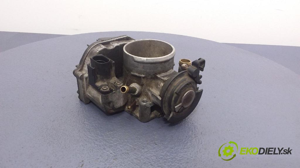 Volkswagen Passat 1999 klapka 058133063H