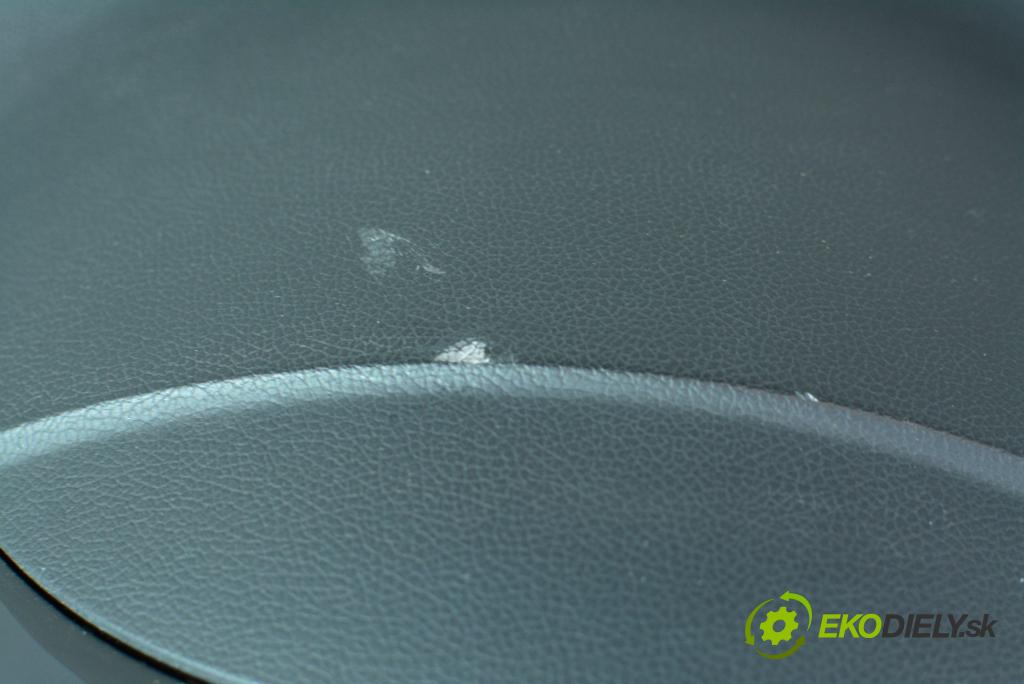 Hyundai I20 2011 kokpit,pristrojová doska